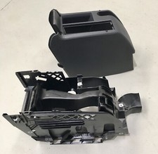 VW Golf GTI Mk5 Centre Console Armrest CD Stacker Black 1K0863323A 1K5864251B comprar usado VW Golf GTI Mk5 Centre Console Armrest CD Stacker Black 1K0863323A 1K5864251B comprar usado  Enviando para Brazil