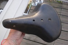 Ancienne selle vélo d'occasion  Moulins