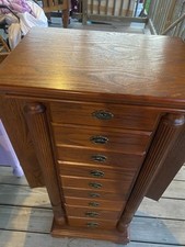 Wooden jewelry cabinet d'occasion  Expédié en Belgium