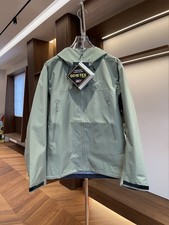 Arc lightweight waterproof d'occasion  Expédié en Belgium