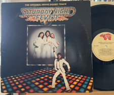 Saturday Night Fever Soundtrack Vinyl 2 LP Set RSO RS-2-4001 Bee Gees comprar usado Saturday Night Fever Soundtrack Vinyl 2 LP Set RSO RS-2-4001 Bee Gees comprar usado  Enviando para Brazil