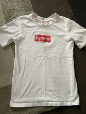 Supreme men shirt for sale  COULSDON