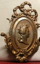 Pins badge 45mm d'occasion  Paris XIII