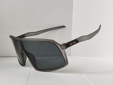 Oakley men sutro for sale  Cleveland