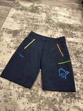 Pantaloncini uomo norrona usato  Spedire a Italy