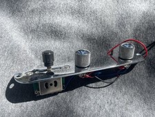 Placa de Control de Guitarra Cargada Cromo/Níquel con Interruptor de 3 Vías 500K Tono y Vol... segunda mano  Embacar hacia Mexico