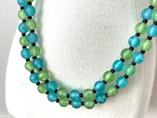 Collier vintage plastique d'occasion  Paris XV