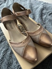 Chaussures escarpins d'occasion  Ribemont