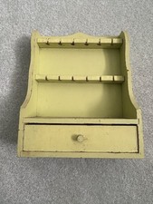 Pequeño estante de madera con cajón y pequeñas ranuras para sostener tus cucharas segunda mano  Embacar hacia Mexico
