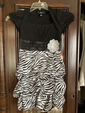 Girls dress 10 for sale  Greenville