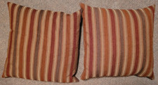 Set throw pillows for sale  Hinton