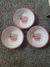 Set fiesta red for sale  Clinton