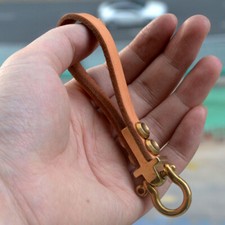 Chaveiro de carro artesanal de couro vegetal e latão maciço resistente ferragens presente comprar usado  Enviando para Brazil