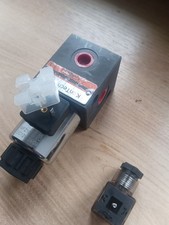 Elettrovalvola idraulica vie usato Elettrovalvola idraulica vie usato  Carpeneto