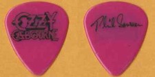 Ozzy Osbourne 1986 The Ultimate Sin turnê concerto Phil Soussan palco guitarra palheta comprar usado  Enviando para Brazil