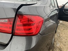 Lanterna traseira de passageiro quarto de painel montado se encaixa 12-15 BMW 320i 187772, usado comprar usado  Enviando para Brazil