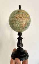 Globe terrestre miniature d'occasion  Rodez