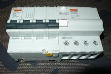 Disjoncteur differentiel tetra d'occasion  Barr