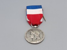 Medaille travail bronze d'occasion  Pacy-sur-Eure