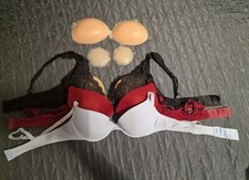 Tezenis set reggiseni usato  Catania