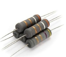 Resistenza 3kohm 3k3 usato Resistenza 3kohm 3k3 usato  Cervia