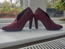 United nude women for sale  WOODBRIDGE
