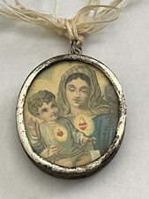 Antico ciondolo portafoto usato  Italia