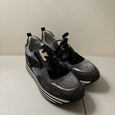 Tênis Queen Helena anabela alta feminino tamanho 10-10,5  comprar usado Tênis Queen Helena anabela alta feminino tamanho 10-10,5  comprar usado  Enviando para Brazil