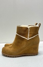Ugg women tan for sale  Los Angeles
