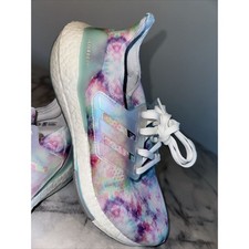 Tênis de corrida Adidas UltraBoost 21 Tie-Dye feminino 9 Likenew GZ7104 comprar usado  Enviando para Brazil