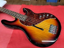 LINE6 VARIAX BASS 700 Usado Gola de Bordo Escala de Pau-rosa Sunburst com Estojo Macio comprar usado LINE6 VARIAX BASS 700 Usado Gola de Bordo Escala de Pau-rosa Sunburst com Estojo Macio comprar usado  Enviando para Brazil