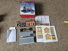 Hornby gauge waiting for sale  LIVINGSTON