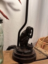 Usado, Abajur de mesa macaco vintage escultura em resina tom bronze sem sombra sem lâmpada testada! comprar usado  Enviando para Brazil