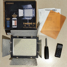 Faretto led yongnuo usato  Nardo