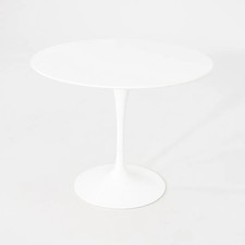 Usado, Mesa de jantar 2019 Eero Saarinen para Knoll tulipa com laminado branco 36" tampo comprar usado  Enviando para Brazil