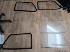 Vetro posteriore fisso usato  Biella