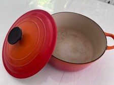 Cocotte creuset 24 d'occasion  Saint-Hilaire-du-Harcouët