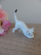 Figurine chat blanc d'occasion  Saint-Lambert-du-Lattay