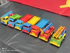 LOTE DE CONSTRUÇÃO DE BRINQUEDOS VINTAGE CAMINHÕES PLÁSTICO ITEM ORIGINAL CONJUNTO DE 7 BAJS da Polônia comprar usado  Enviando para Brazil