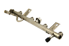 Kraftstoffverteiler einspritzl gebraucht kaufen Kraftstoffverteiler einspritzl gebraucht kaufen  Rastatt