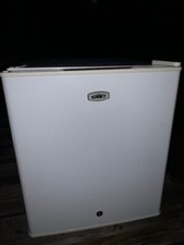 Small undercounter refridgerat for sale  Hays