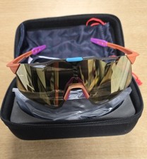 Pair 100 sunglasses for sale  BECCLES