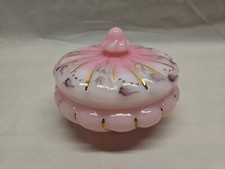 Vintage Fenton Vidro ROSEBUDS em Rosalene POWDER JAR Puff Box ROSA Edição Limitada comprar usado  Enviando para Brazil