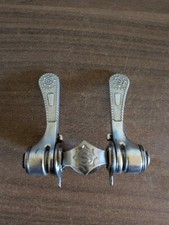 Manettes dérailleur vélo d'occasion  Laignes