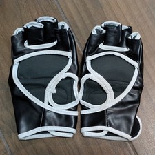 🥊 Luvas de MMA Pretas Invencíveis Dedo Aberto Treinamento Sparring Grappling Estilo UFC comprar usado  Enviando para Brazil