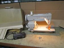 Anceinne machine coudre d'occasion  Lagnieu