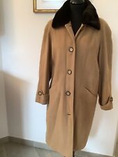 Joli manteau noir d'occasion  Jaux