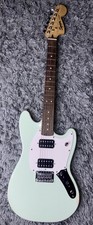 Squier mustang surf d'occasion  Expédié en Belgium