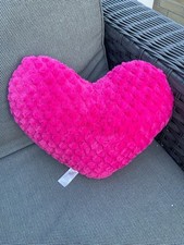 Bright pink heart for sale  WATERLOOVILLE