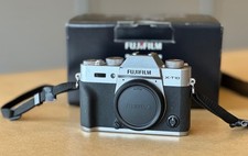 Fujifilm t10 fuji usato  Spedire a Italy